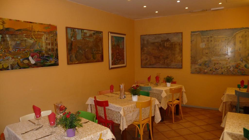 Albergo Ristorante Corsini Павулло-нель-Фриньяно Екстер'єр фото