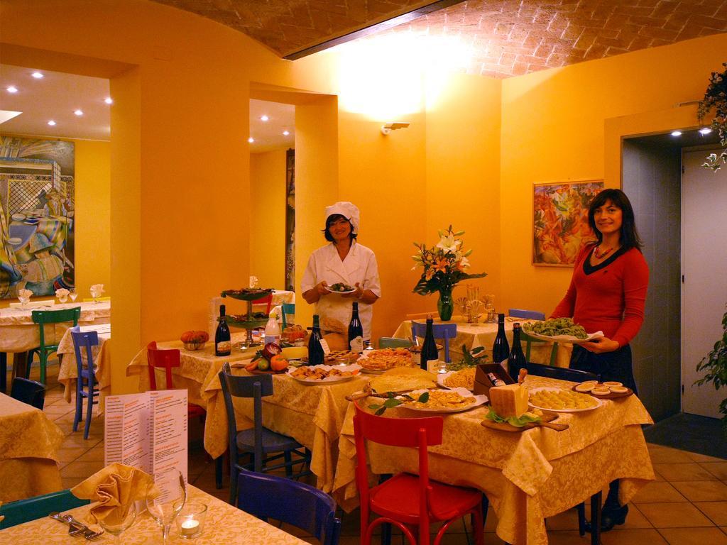 Albergo Ristorante Corsini Павулло-нель-Фриньяно Екстер'єр фото